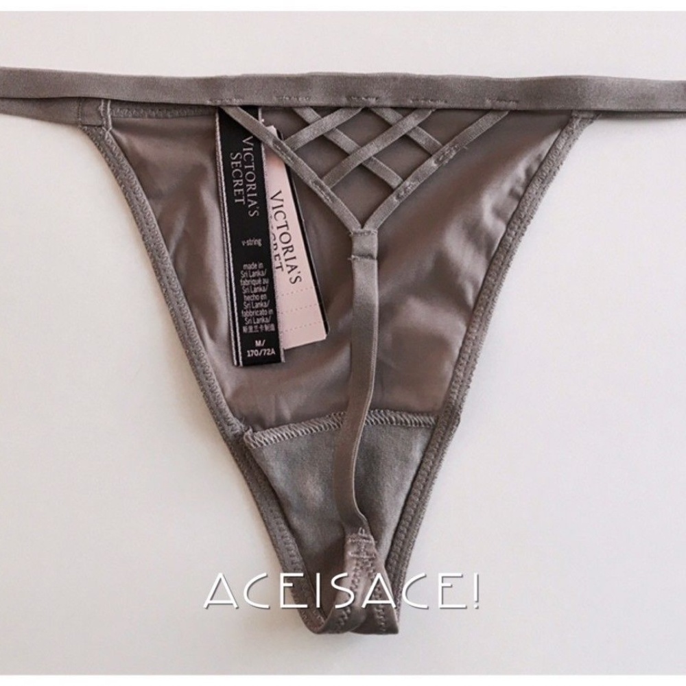 NWT* SILKY CRISS-CROSS BACK V-STRING---GRAY---M/M